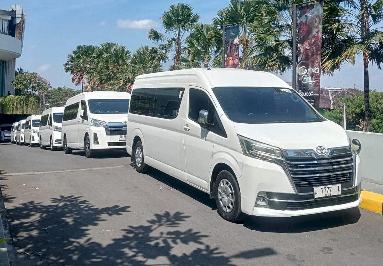 Harga Sewa Hiace Jogja Terbaru untuk Wisata & Perjalanan Dinas