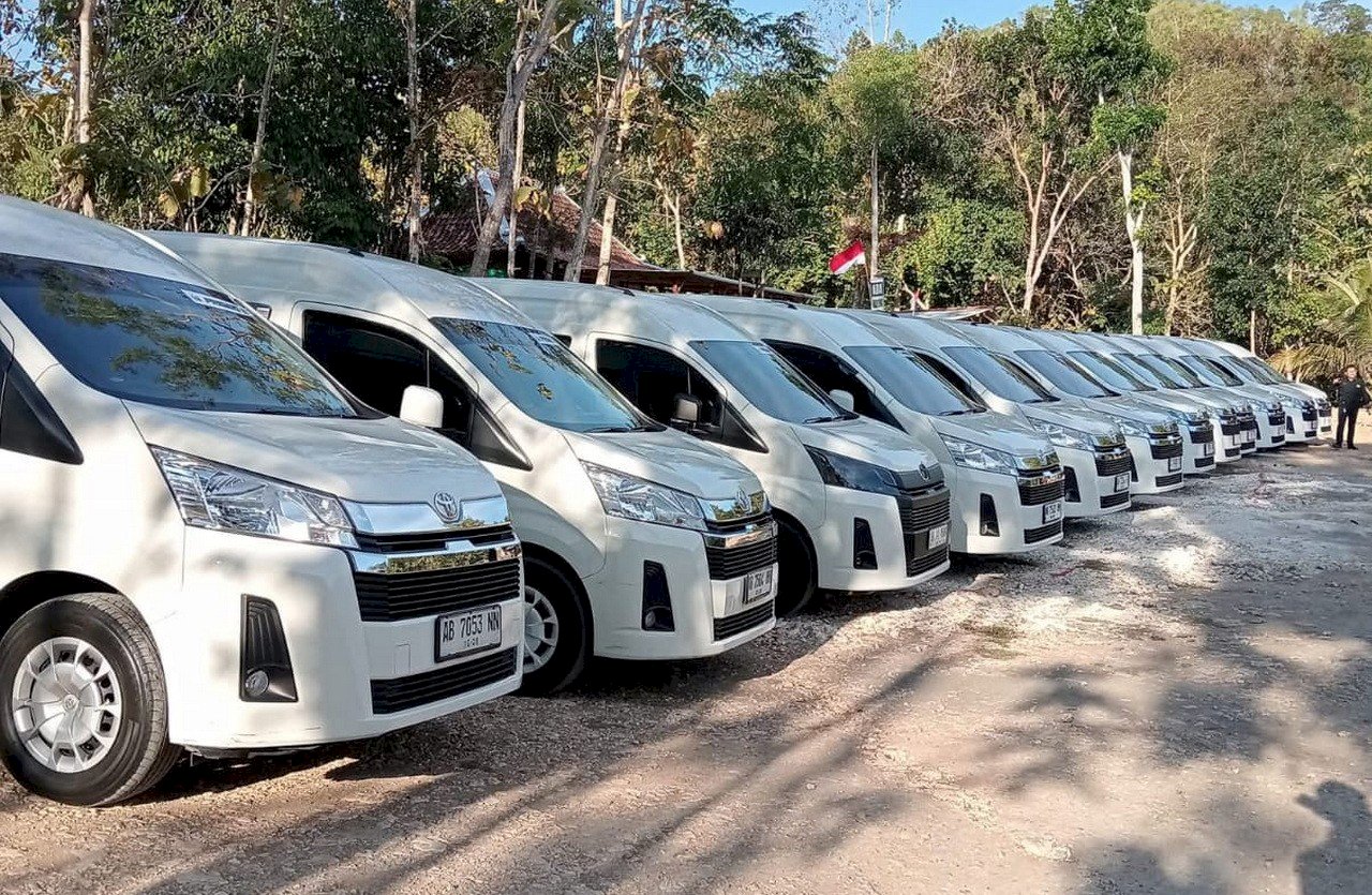 Sewa Hiace Premio Jogja 2026 | Armada Premium untuk Liburan, Bisnis & Perjalanan Dinas